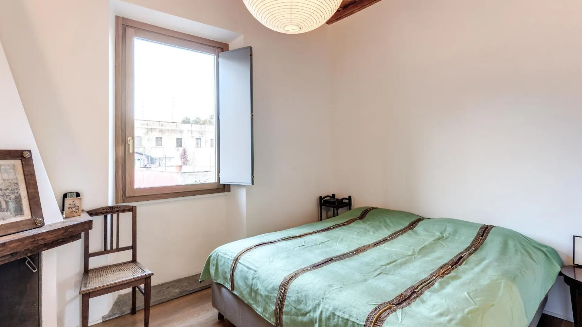 Trastevere Outstanding 4 Bedroom Terraced Apartment Rome Italy