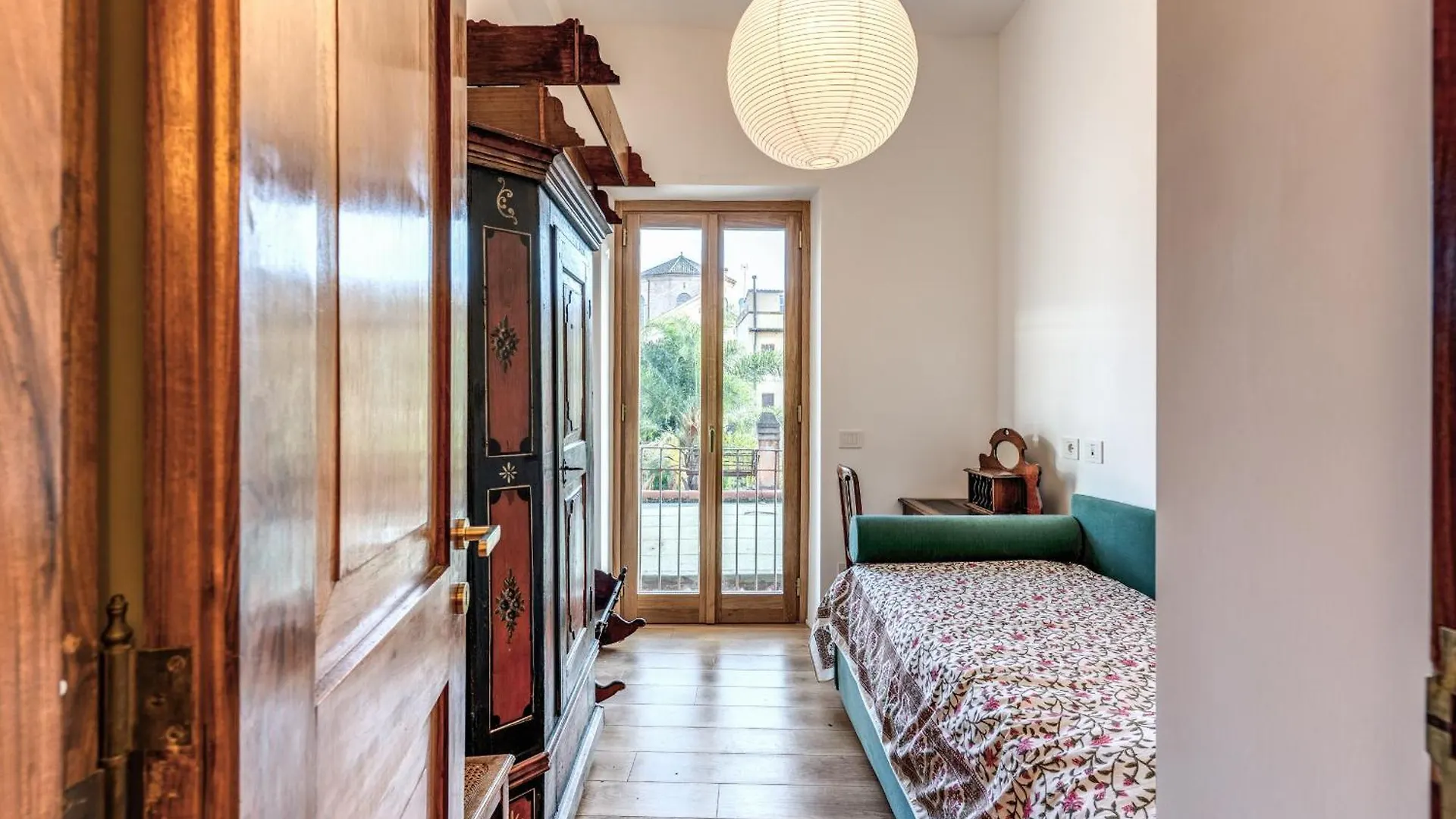 Trastevere Outstanding 4 Bedroom Terraced Apartment Rome Italy