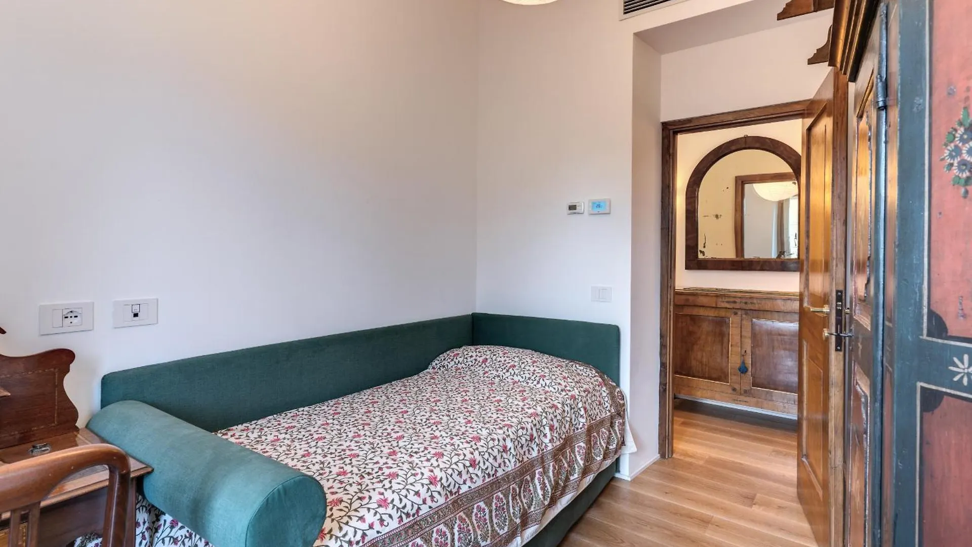 Trastevere Outstanding 4 Bedroom Terraced Apartment Rome