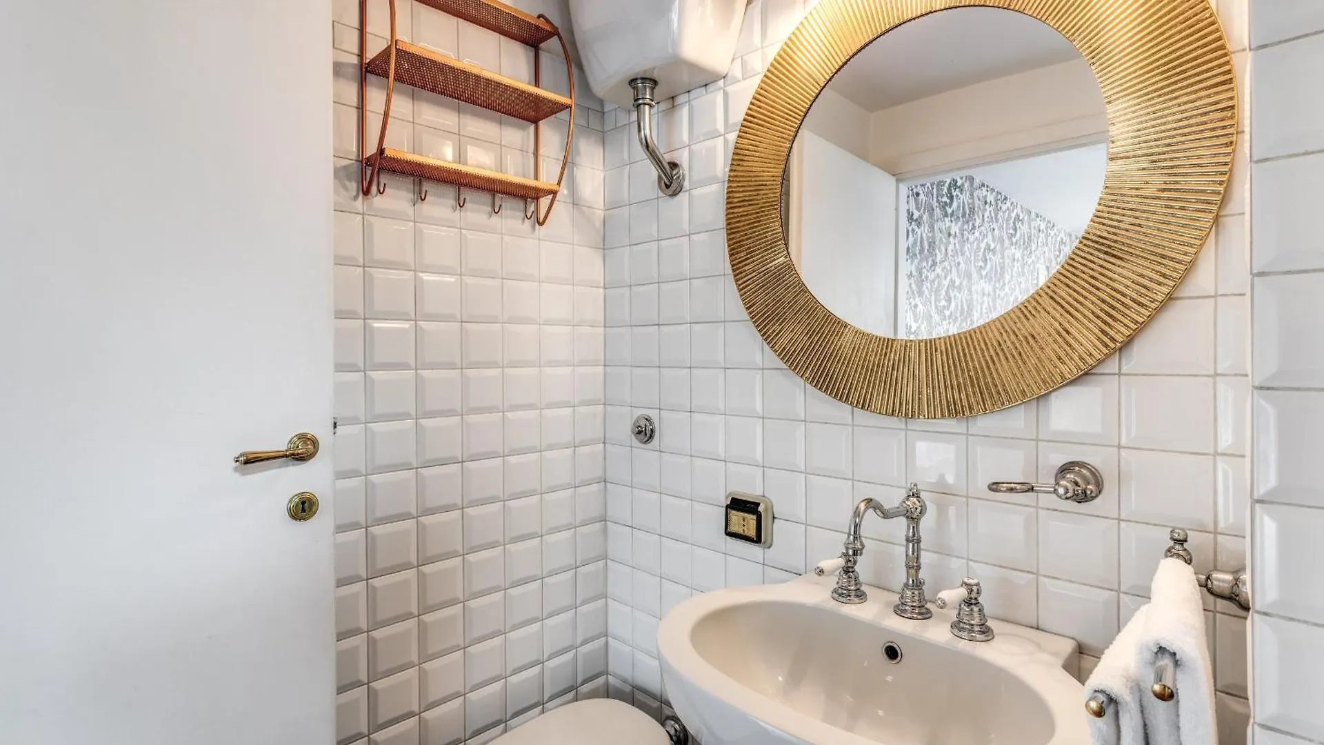 Trastevere Outstanding 4 Bedroom Terraced Apartment Rome 0*,