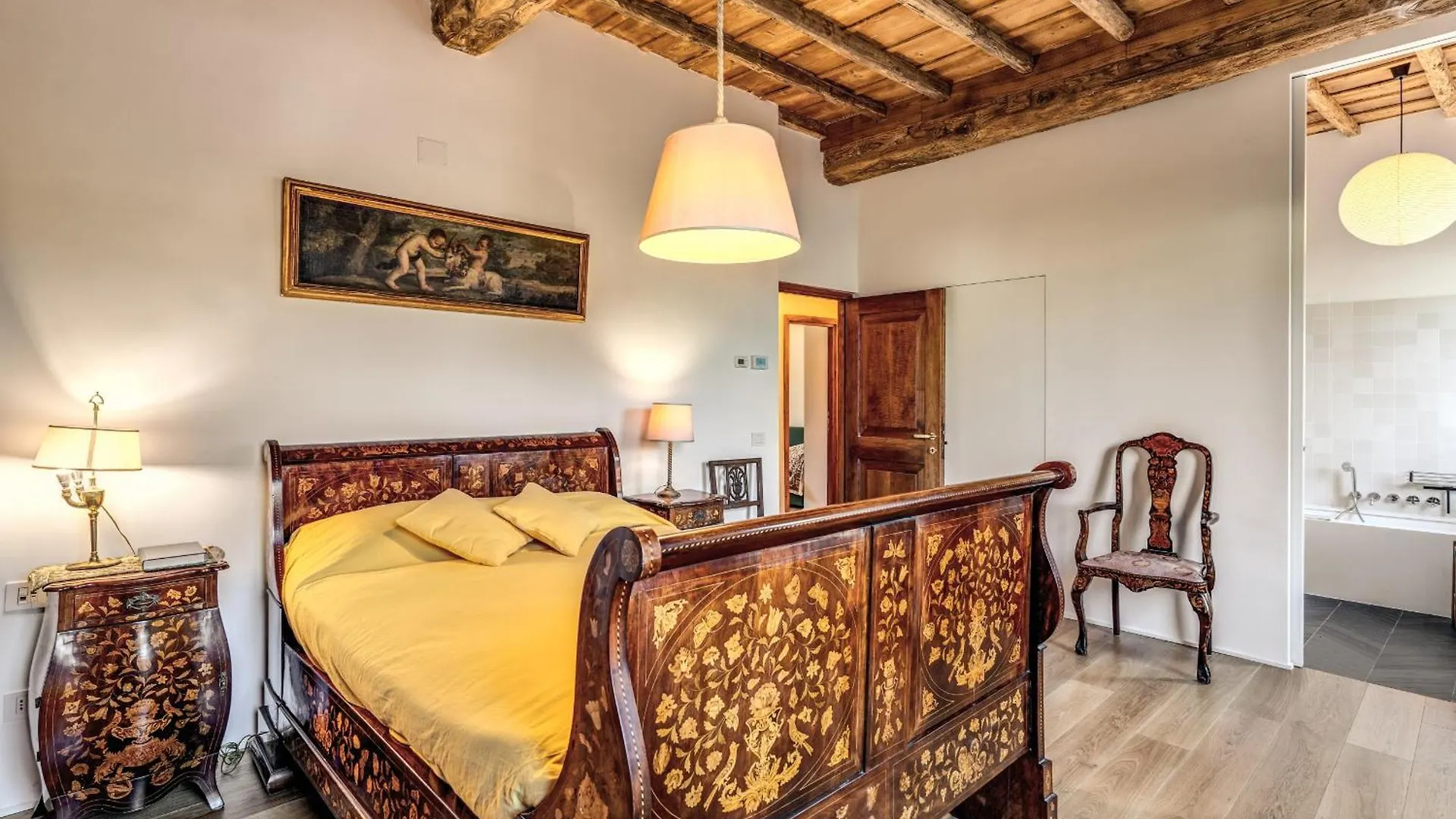 Trastevere Outstanding 4 Bedroom Terraced Apartment Rome