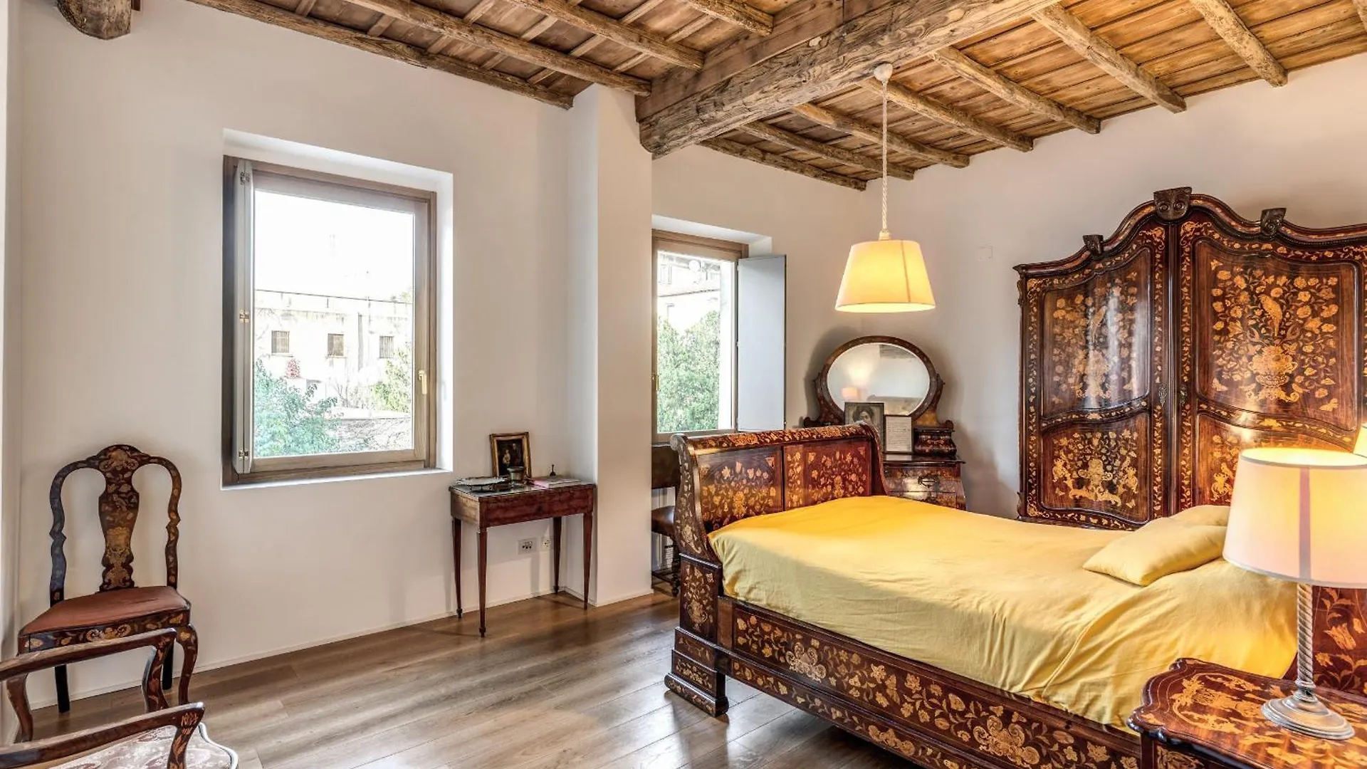 Trastevere Outstanding 4 Bedroom Terraced Apartment Rome