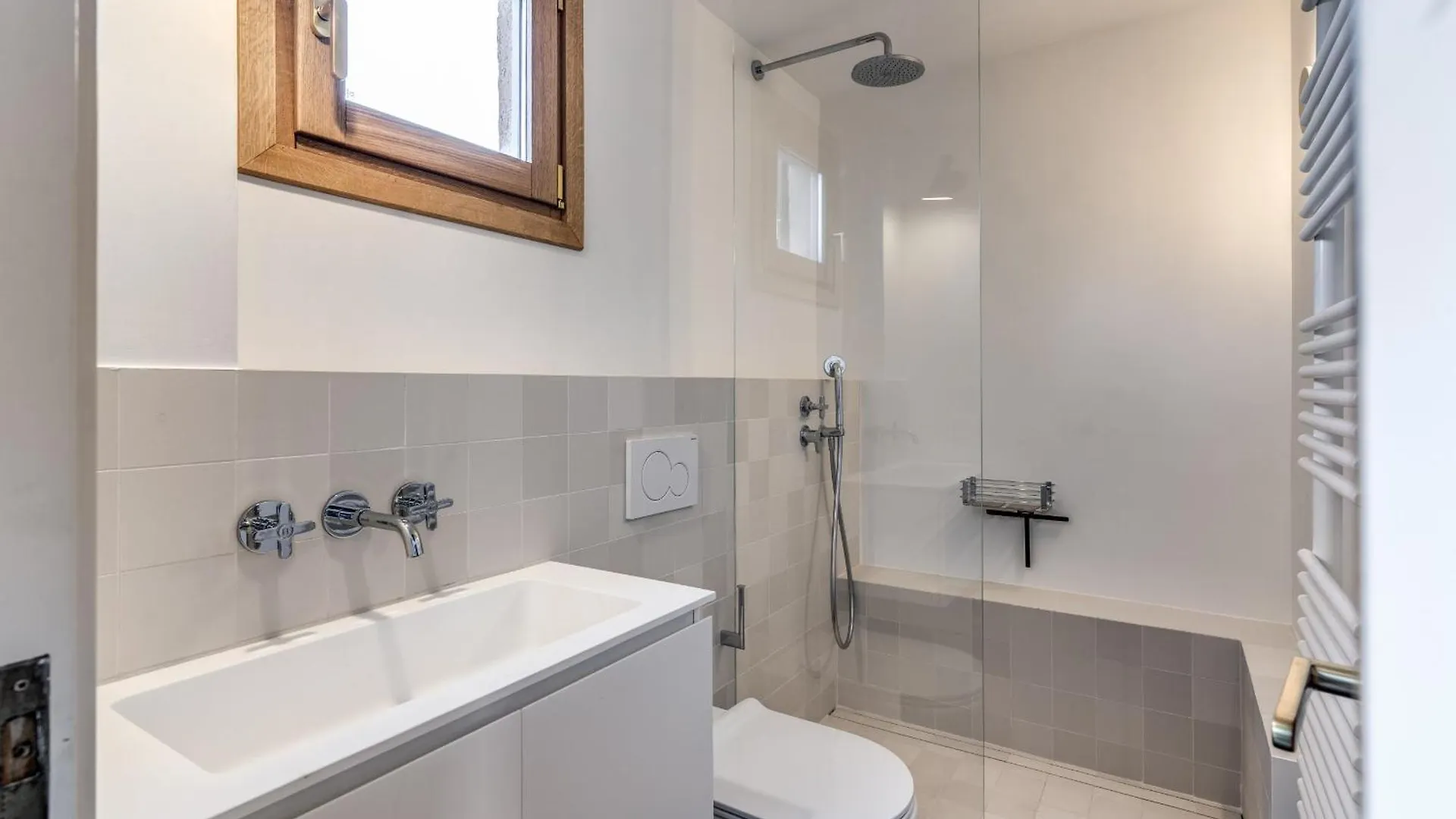 Trastevere Outstanding 4 Bedroom Terraced Apartment Rome